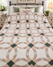 Vintage 1980-1990s Double Wedding Ring Machine Sewn Quilt 97
