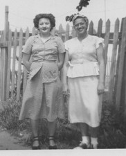 1950s Pretty Women Friends Smiling Portrait Together Garden Summer Day picture