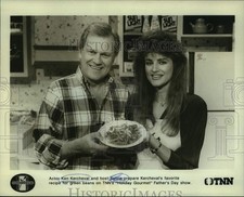 1989 Press Photo Ken Kercheval and host Sylvia in TNN's 