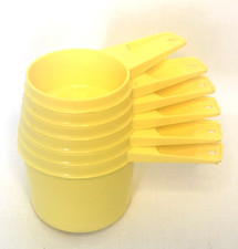 Tupperware Measuring Cups Set of 6 Yellow - Vintage picture