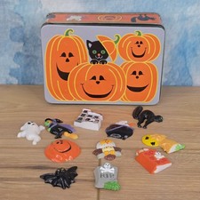 Vintage Halloween Spooky Plastic Magnets + Tin Container JSNY 80s picture