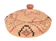 Quinault Basket with Lid and Nob picture