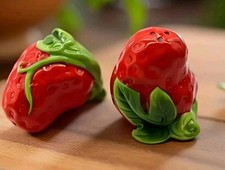  Adorable Small Ceramic Strawberries Salt And Pepper Shakers picture
