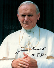 Pope John Paul II Autographed Color 8x10 Photo REPRINT picture