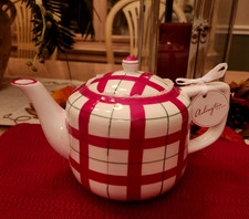 ARLINGTON DESIGNS CHRISTMAS TEAPOT WITH LID HOLIDAYS RED & GREEN PLAID PATTERN picture