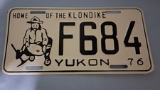 VINTAGE 1976 YUKON territory canada hoke of the klondike license plate picture