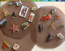 VTG souvenir Lapel Pin Lot 20 Pc Sewing Canyon Railway Route 66 KS AZ Coca-Cola picture