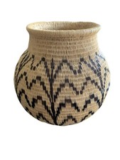 Wounaan Style Handwoven Basket 7” Geometric Panama Chunga Palm Tribal Art Vase picture