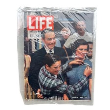 Vintage LIFE Magazine June 26 1964 The Scrantons Philip Morris Cigarette Ad picture