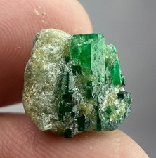 9.70 CT Emerald From Skardu Pakistan R.1 picture