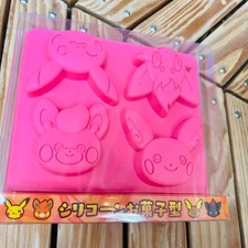 Pokémon Center Silicone Candy Mold Pikachu Alolan Raichu Zorua Pamo picture