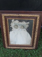 1900s VICTORIAN Gold GILDED Carved OAK Picture Frame w/IDENTICAL TWINS Photo  picture
