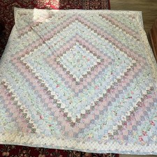 Vintage Quilt Trip Around The World Floral Pastel Patchwork  81 X 81 picture