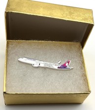 Hawaiian Airlines Airbus A321neo Airplane Lapel Pin Repro Gift picture