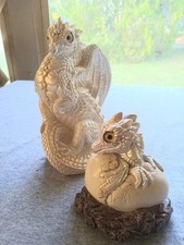 Windstone Editions Young and baby Dragon  Pearl White Gold Eyes 1988 Peña picture