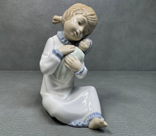 Vintage NAO by Lladro Girl Holding Baby Doll Porcelain Figurine Spain 6