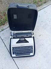 VINTAGE 70'S OLYMPIA DE LUXE SM9 MANUAL TYPEWRITER WEST GERMANY, W/CASE  picture