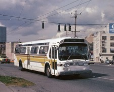 1983 Seattle GM BUS on_Airport_Way  Photo  (225-G) picture