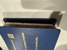 Continental Airlines Boeing 737-300 500 Pilot Flight Operations Manual Aug 199 picture