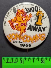 Vintage 1966 Minnesota Homecoming College Football Pinback Pin picture