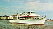 vintage CLEARWATER BEACH FLORIDA, FL., POSTCARD, Boat American Patriot ship sea picture