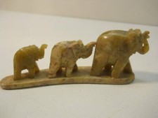 Vtg Three Stone Hand Carved Bridge of Elephants Figures Figurine Statues #030 picture