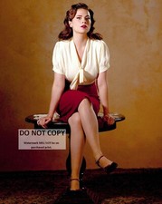 ACTRESS HAYLEY ATWELL - 8X10 PUBLICITY PHOTO (FB-704) picture