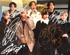 BTS (Bangtan Boys) K-POP Band Signed 8x10