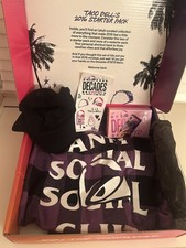 Full Set Taco Bell Decades 2016 Box - 1/500 Sweepstakes - Flannel is Size Large picture