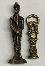 ANTIQUE BRONZE LOT x2 SEALS GERMANIC FIGURE SOLDIER DESIGN & BEAUTY SHIELD PIECE picture