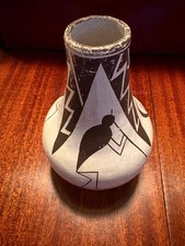 Native American Pueblo Artist Lucy M Lewis Signed Acoma Pot picture