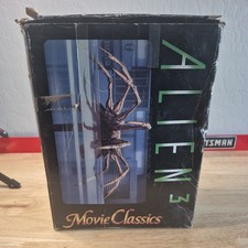 Super Alien 1/1 Scale Face Hugger.      RARE* COMPLETE  picture