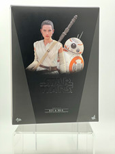 Hot Toys MMS337 Star Wars Rey & BB-8 1/6 Scale Collectible Figure Set picture