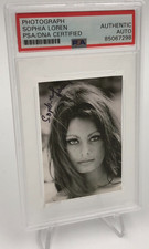 SOPHIA LOREN PSA AUTO Signed PHOTO  Italian Actress  TWO WOMEN  GRUMPIER OLD MEN picture