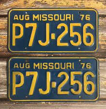 1976 Missouri Automobile License Plate Matched Pair / Set P7J-256 picture