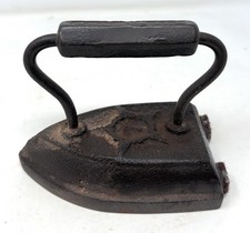 Antique Geneva ILL Cast Iron No 7 Star Logo Flat Iron picture