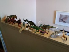 ORIGINAL Battat complete set of  18 dinosaur figures maiasaura diplodocus + picture