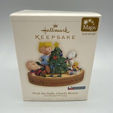 Hallmark Keepsake 2006 Peanuts Deck the Halls Charlie Brown Magic Ornament New picture