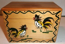 Vintage Woodpecker Woodware Recipe Box Hand Painted Chickens 6