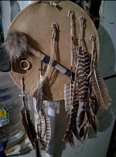 ** AWESOME NATIVE AMERICAN WALL ART LEATHER SHIELD TOMAHAWK DISPLAYS BEAUTIFUL** picture
