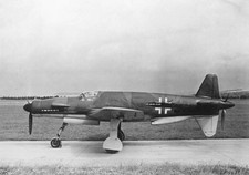 German WW II Photo ----- Dornier Do 335 picture