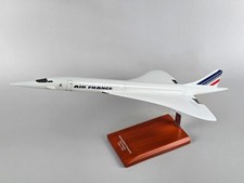 Air France BAC Concorde airliner display airplane model scale 1/100 picture
