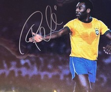 Pelé  Signed 8x10