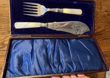 Vintage EPNS Fish Serving Set Mother of Pearl Handles Boxed English Server picture