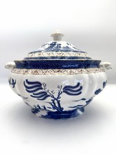 Booths Real Old Willow Blue - Tureen & Lid, 9 1/4” picture