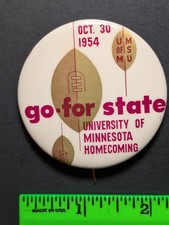 Vintage 1954 Minnesota Homecoming College Football Pinback Pin picture