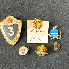 VFW Veterans of Foreign Wars Vintage Pin & Military Badge Lot, Veterans' Groups picture