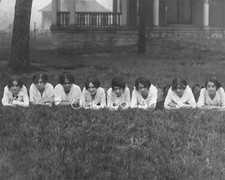 1915 FISK UNIVERSITY College Girls, The Clique, 8 Women, Vintage Photo Reprint picture