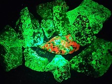 1 Pound+ Lot of SW UV Fluorescent + Phosphorescent Willemite Franklin New Jersey picture