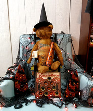 VTG RARE  Bethany Lowe Lucky Halloween  Bear w/ Hat & Horn w/ New Chair & Extras picture